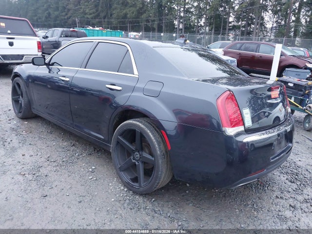 Chrysler 300C 2017 2C3CCAEG1HH645686 Image 3
