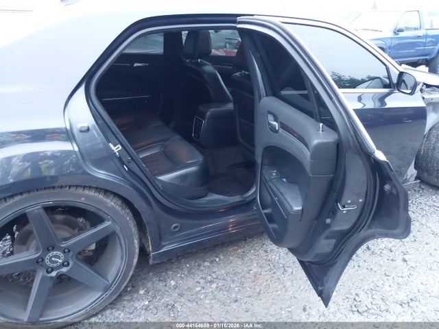 Chrysler 300C 2017 2C3CCAEG1HH645686 Image 8