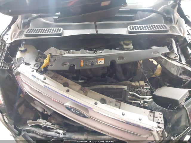1FMCU0J97JUD15737 Ford Escape Titanium