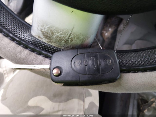 2001 VOLKSWAGEN NEW BEETLE 3VWCD21C41M409040 Photo 10