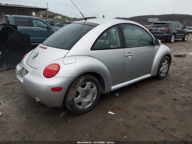 2001 VOLKSWAGEN NEW BEETLE 3VWCD21C41M409040 Photo 3