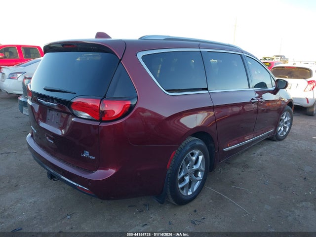 Продажа на аукционе авто 2017 Chrysler Pacifica Limited, vin: 2C4RC1GG9HR529665, номер лота: 44154728