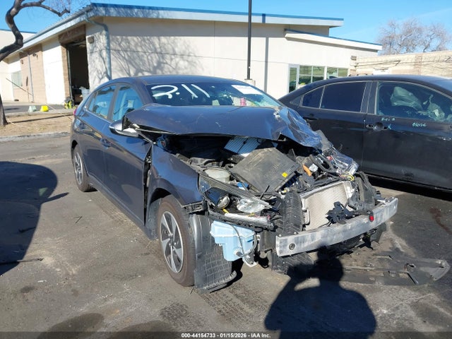 2017 HYUNDAI IONIQ HYBRID KMHC75LCXHU038802