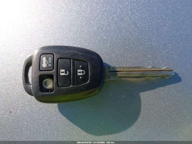 4T1BF1FK9HU389274 Toyota CAMRY SE