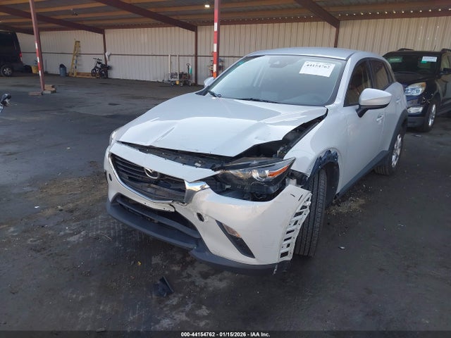 2018 MAZDA CX-3 JM1DKFB78J0316949 Photo 5