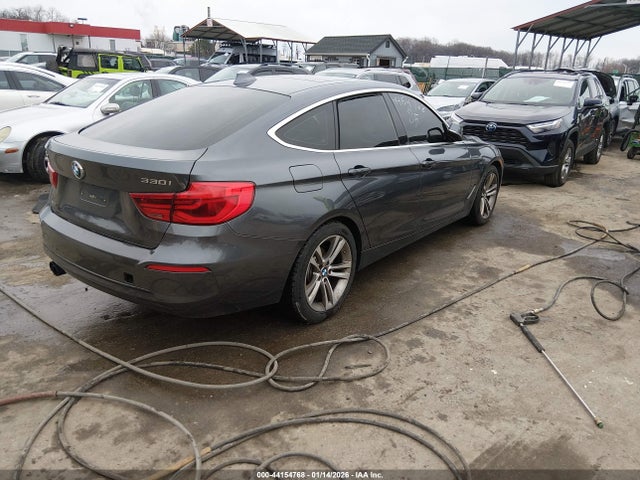 2018 BMW 330I GRAN TURISMO WBA8Z9C5XJG828325 Photo 3