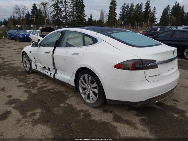 2015 TESLA MODEL S 5YJSA4H22FFP69600 Photo 2