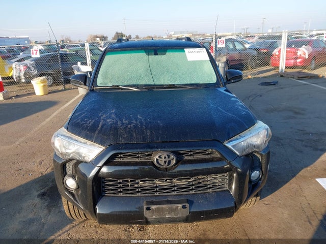 JTEZU5JR8K5197247 Toyota 4RUNNER SR5