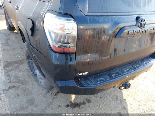 JTEZU5JR8K5197247 Toyota 4RUNNER SR5
