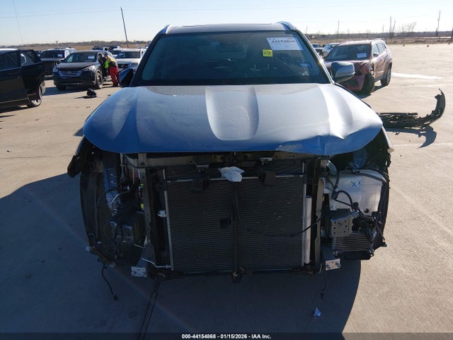 Toyota Highlander Limited 2021 5TDYZRAH0MS060655 Image 12