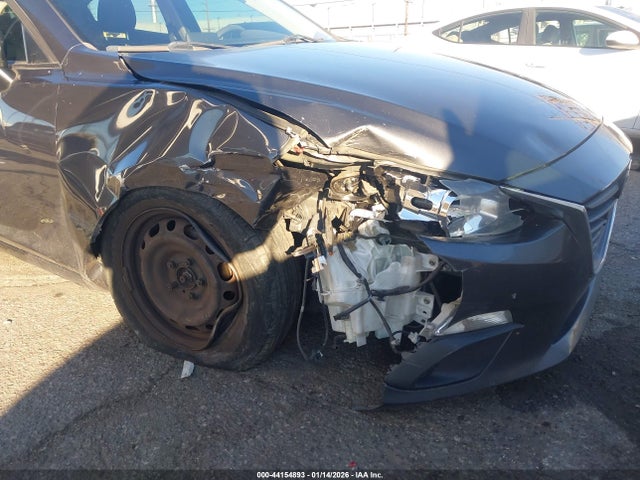 3MZBM1J79GM268449 Mazda Mazda3 I Sport