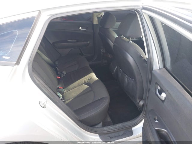 5XXGT4L32JG198311 KIA Optima Lx