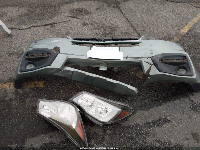 JF2SJAGC6JH506769 Subaru Forester 2.5i Premium