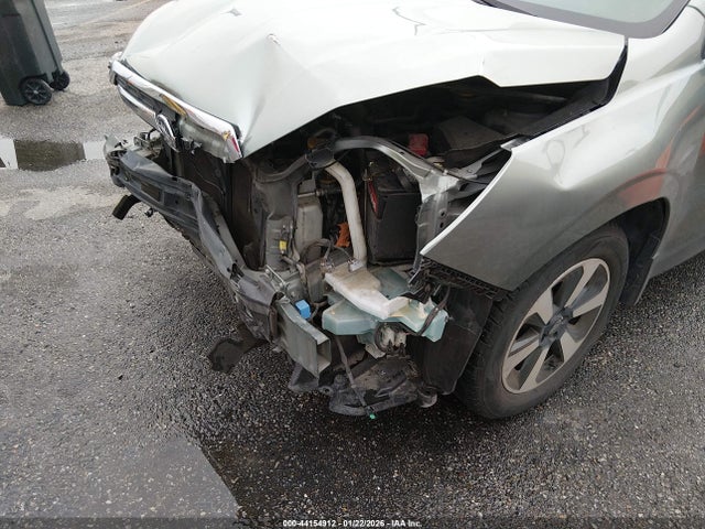 JF2SJAGC6JH506769 Subaru Forester 2.5i Premium