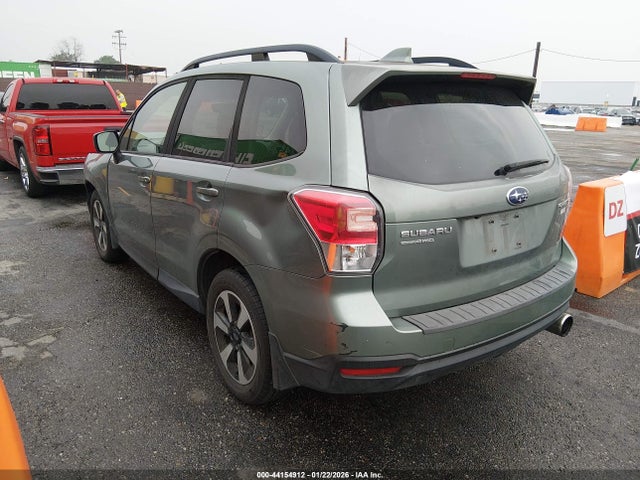 JF2SJAGC6JH506769 Subaru Forester 2.5i Premium