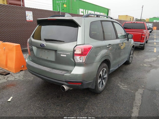 JF2SJAGC6JH506769 Subaru Forester 2.5i Premium