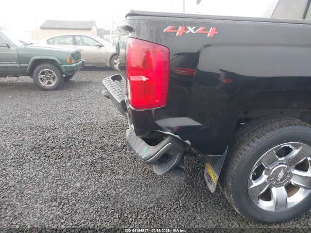 3GCUKSEJ2JG638210 Chevrolet Silverado 1500 1lz