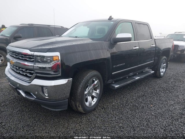 3GCUKSEJ2JG638210 Chevrolet Silverado 1500 1lz