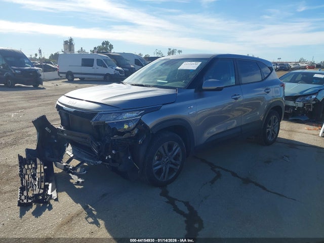 KNDEPCAA1N7249657 KIA Seltos Lx