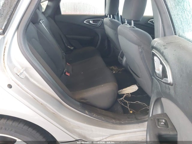 Chrysler 200 Limited 2015 1C3CCCAB4FN669393 Image 8