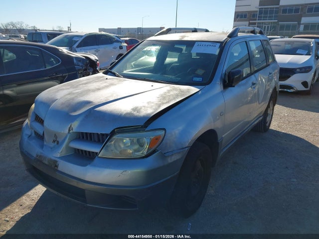 2005 MITSUBISHI OUTLANDER JA4LX31F25U015221 Photo 1
