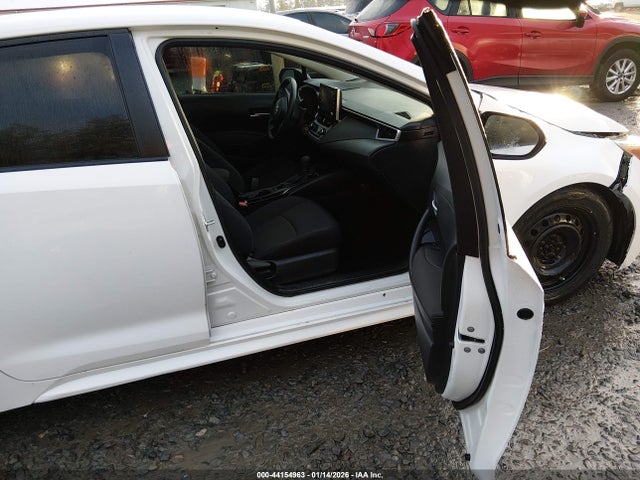 JTDEPRAE9LJ055593 Toyota COROLLA LE