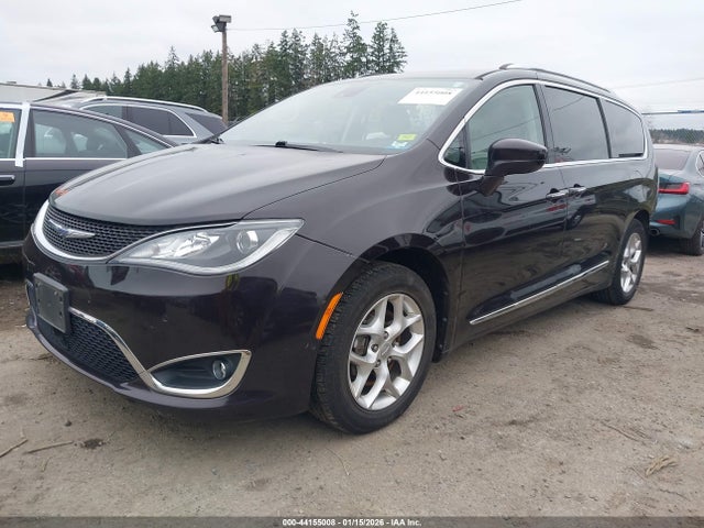 Chrysler Pacifica Touring L 2018 2C4RC1BG8JR312346 Image 2