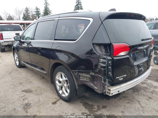 Chrysler Pacifica Touring L 2018 2C4RC1BG8JR312346 Image 3