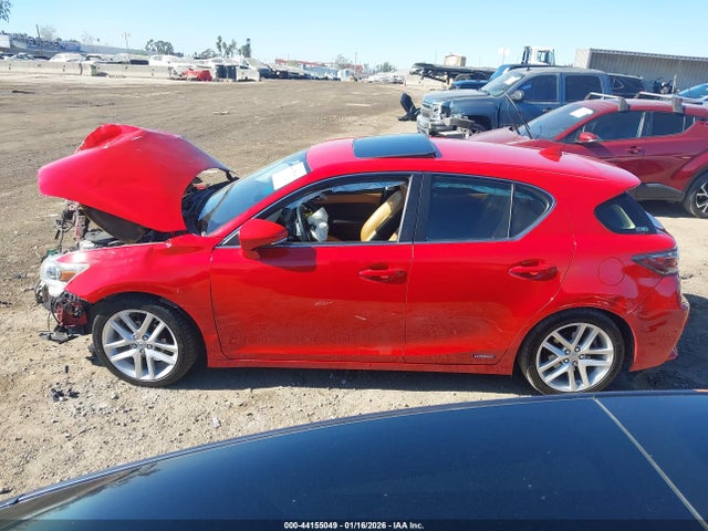 Lexus CT 200H 2014 JTHKD5BH6E2185761 Image 14