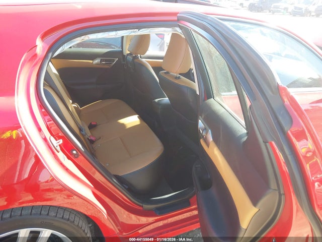Lexus CT 200H 2014 JTHKD5BH6E2185761 Image 8