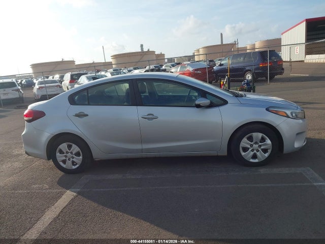 3KPFK4A77JE202396 KIA FORTE LX