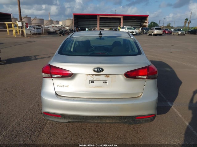 3KPFK4A77JE202396 KIA FORTE LX