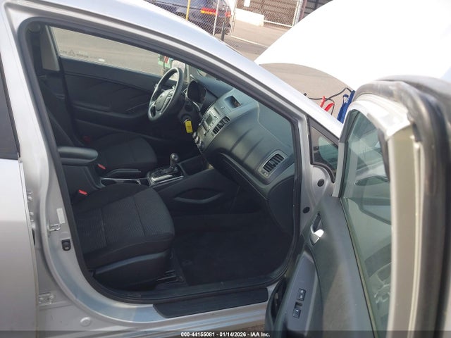 3KPFK4A77JE202396 KIA FORTE LX