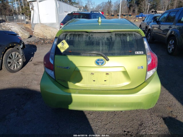 JTDKDTB37F1088361 Toyota Prius C Two