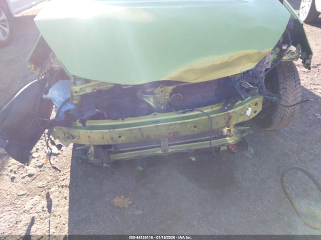 JTDKDTB37F1088361 Toyota Prius C Two