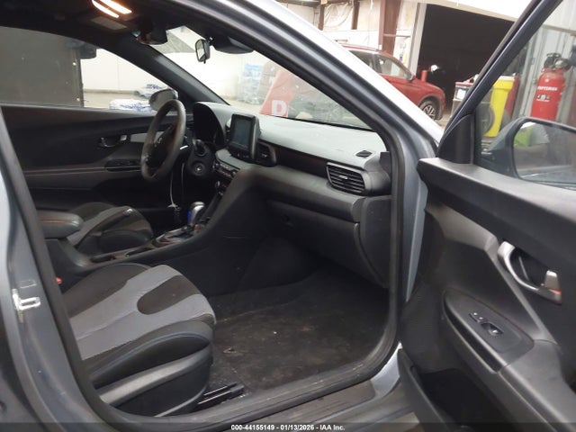 2019 HYUNDAI VELOSTER KMHTG6AF7KU018016 Photo 4