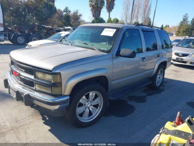 1999 CHEVROLET TAHOE 1GNEK13R5XJ453753 Photo 1