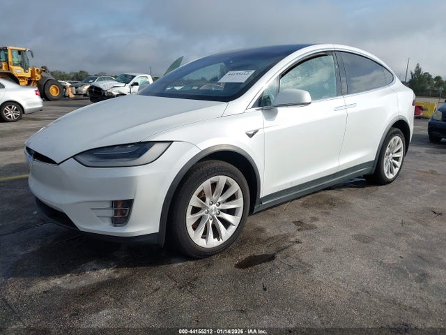 2020 TESLA MODEL X 5YJXCDE22LF248313 Photo 1