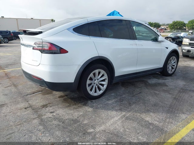 2020 TESLA MODEL X 5YJXCDE22LF248313 Photo 3