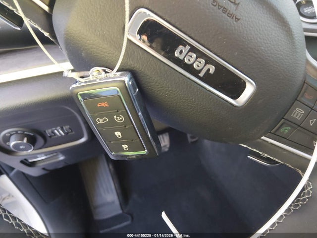 44155225 :رقم المزاد ، 1C4RJHBG0PC620997 vin ، 2023 Jeep Grand Cherokee Limited 4x4 مزاد بيع