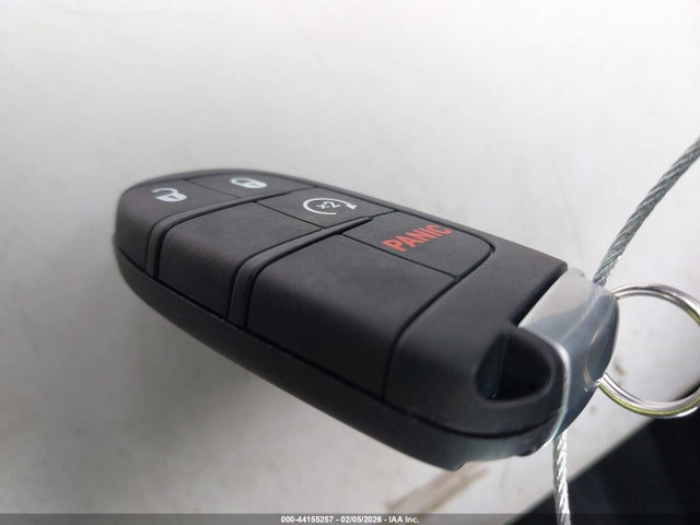 3C4PDCGG0JT475482 Dodge Journey Crossroad