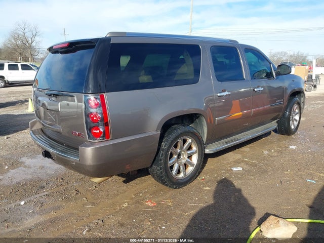 2011 GMC YUKON XL 1500 1GKS1MEF0BR280287 Photo 3