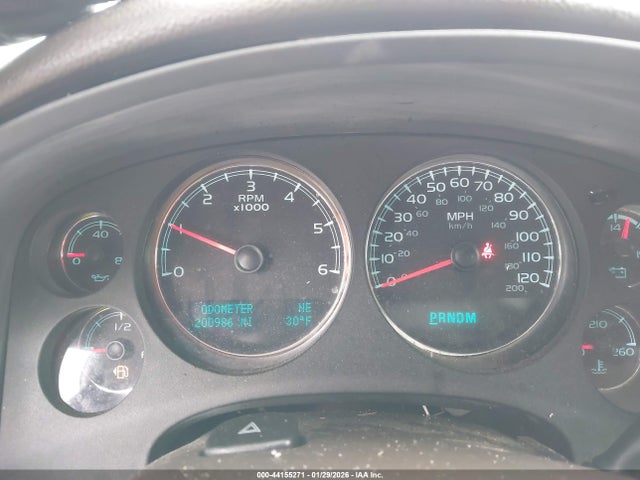 2011 GMC YUKON XL 1500 1GKS1MEF0BR280287 Photo 6