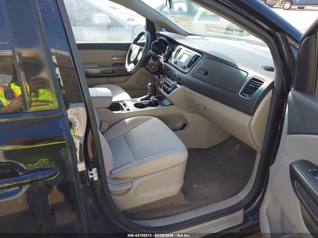KNDMB5C1XG6197909 KIA SEDONA LX