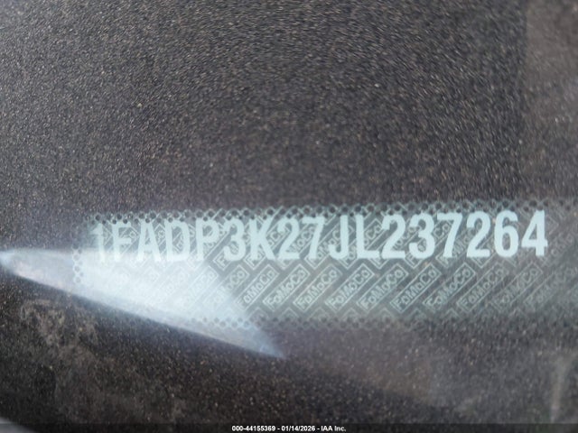 1FADP3K27JL237264 Ford FOCUS SE