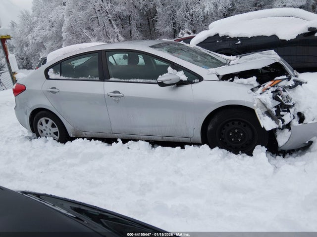Продажа на аукционе авто 2015 Kia Forte Lx, vin: KNAFX4A62F5413112, номер лота: 44155447