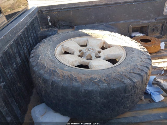3TMCZ5AN0NM465229 Toyota Tacoma Trd Off Road