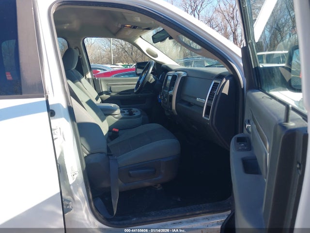 44155606 :رقم المزاد ، 3C6RR7LT1GG377123 vin ، 2016 Ram 1500 Big Horn مزاد بيع