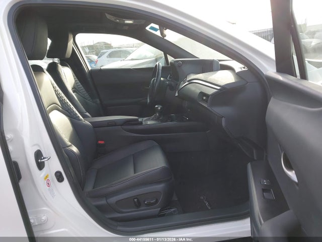 2019 LEXUS UX 200 JTHY3JBH5K2014551 Photo 4