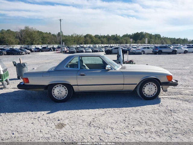 44155627 :رقم المزاد ، WDBBA48D2KA092325 vin ، 1989 Mercedes-benz 560 Sl مزاد بيع